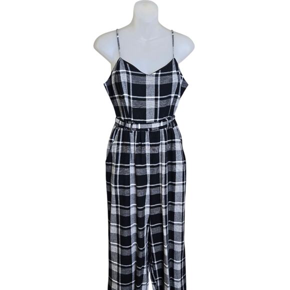 American Eagle Women’s Plaid Jumpsuit Medium Black White Linen‎ Blend One Piece - Picture 2 of 9